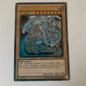 Yugioh Blue Eyes White Dragon YSKR-EN001